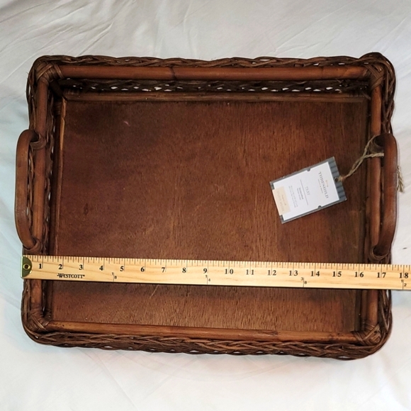 *Threshold designed w/ Studio McGee handcrafted 17"L x 14 1/4" W x 5 3/4" H tray - Picture 6 of 12